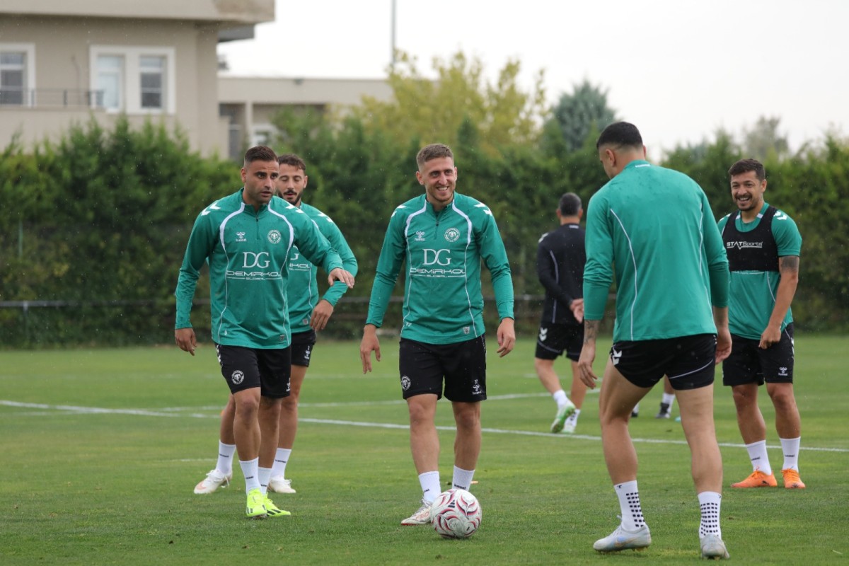 Konyaspor, Kasımpaşa Maçı Hazırlıklarını Tamamladı