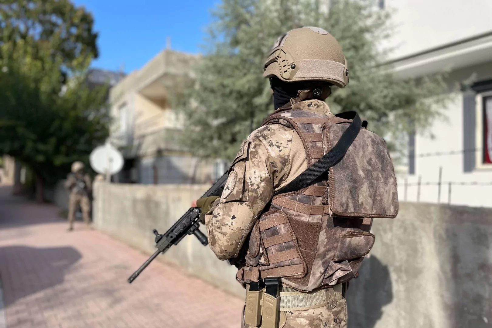 İstanbul Merkezli Sol Terör Örgütleri Operasyonu: 39 Şüpheli Yakalandı